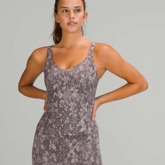 Tops - #99 Lululemon NWT Cool RB Short Tank *Nulu Size 10 Hideaway Camo